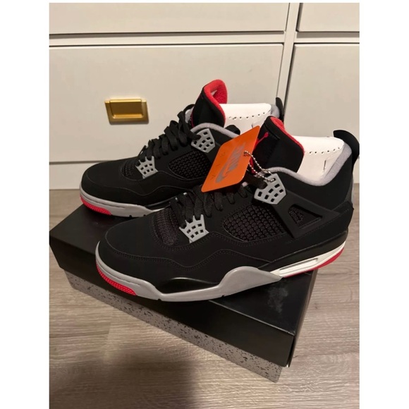 Jordan 4 Retro Bred 2019 SIZE 10.5 DS OG ALL - Picture 6 of 15
